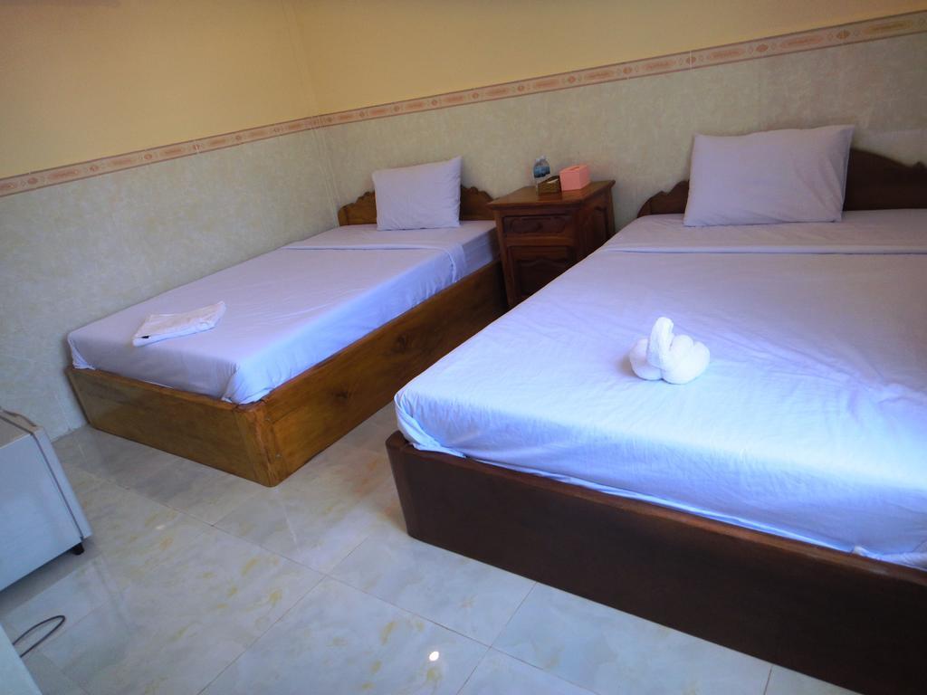 Borey Vatanac Guesthouse 贡布 外观 照片