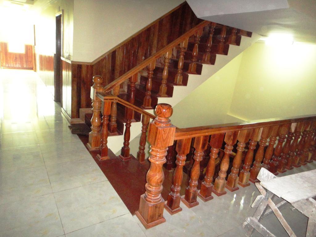 Borey Vatanac Guesthouse 贡布 外观 照片