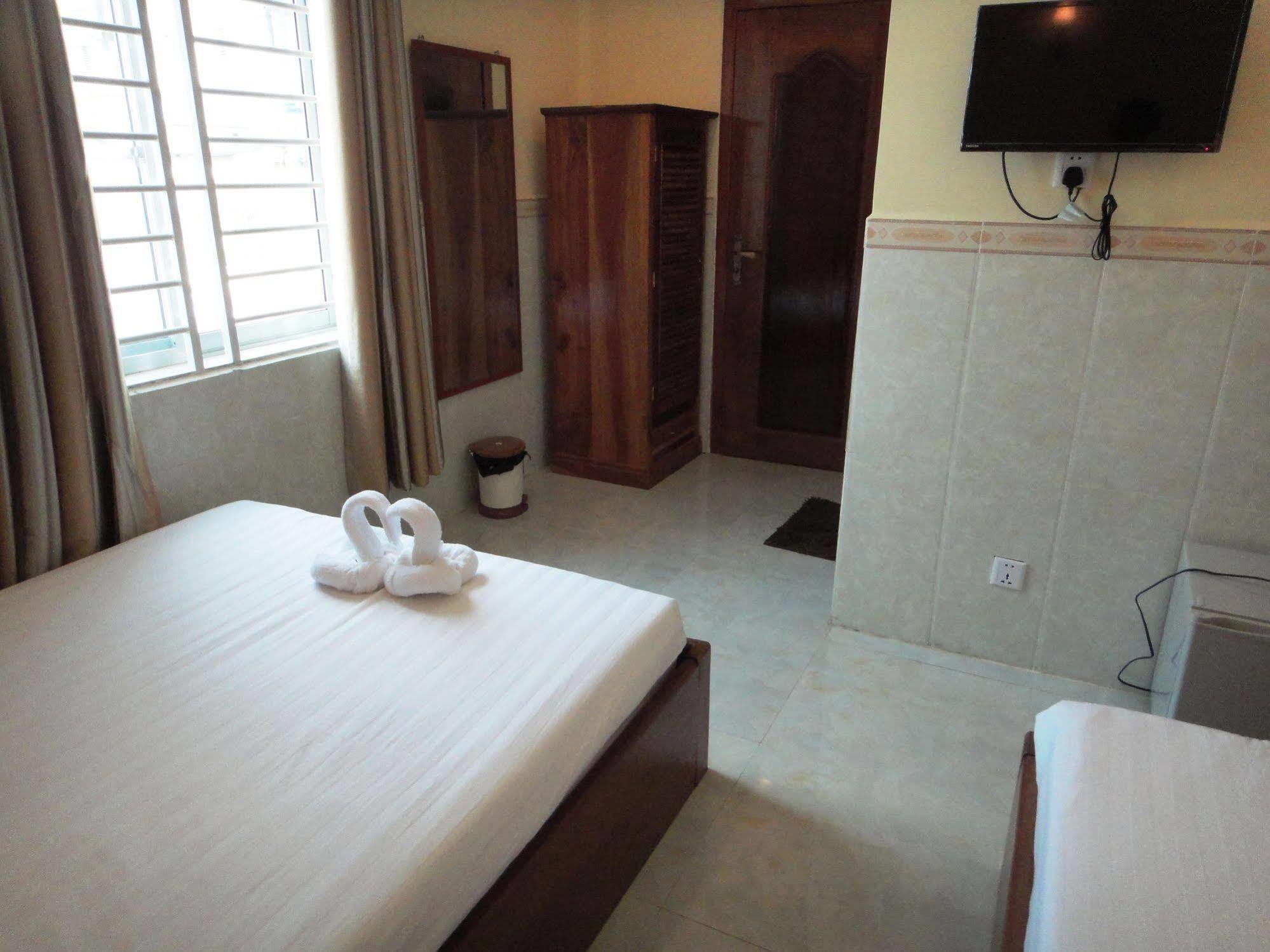 Borey Vatanac Guesthouse 贡布 外观 照片